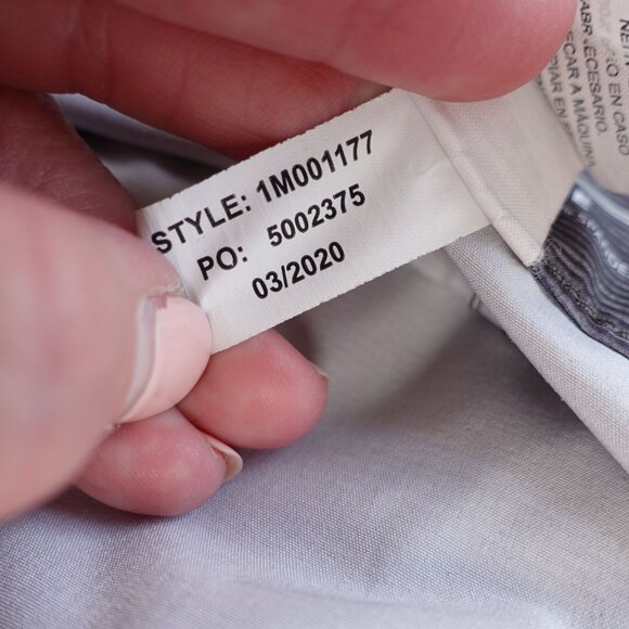 Vineyard Vines 9" Heathered Fineline Board Short Sz 36 Gray Striped Performance - Picture 9 of 10